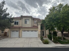 2596 Mizzoni Cir in Henderson, NV - Building Photo