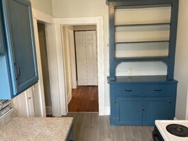 23 Park Pl, Unit 23F in Middletown, CT - Building Photo