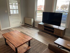 83 Oak St, Unit 85 Oak St in Burlington, VT - Foto de edificio - Building Photo