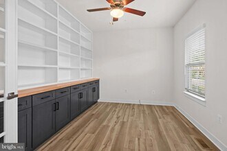 3903 Emory Ridge Rd, Unit EL02-204 in Brandywine, MD - Foto de edificio - Building Photo