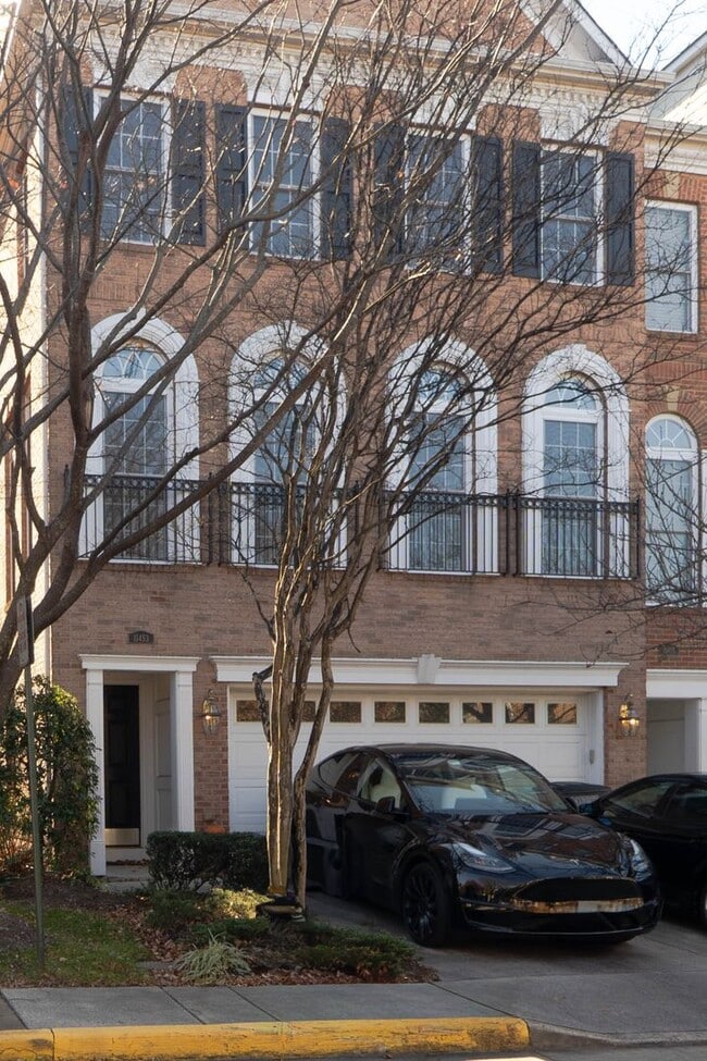 11453 Galliec St in Fairfax, VA - Building Photo - Building Photo