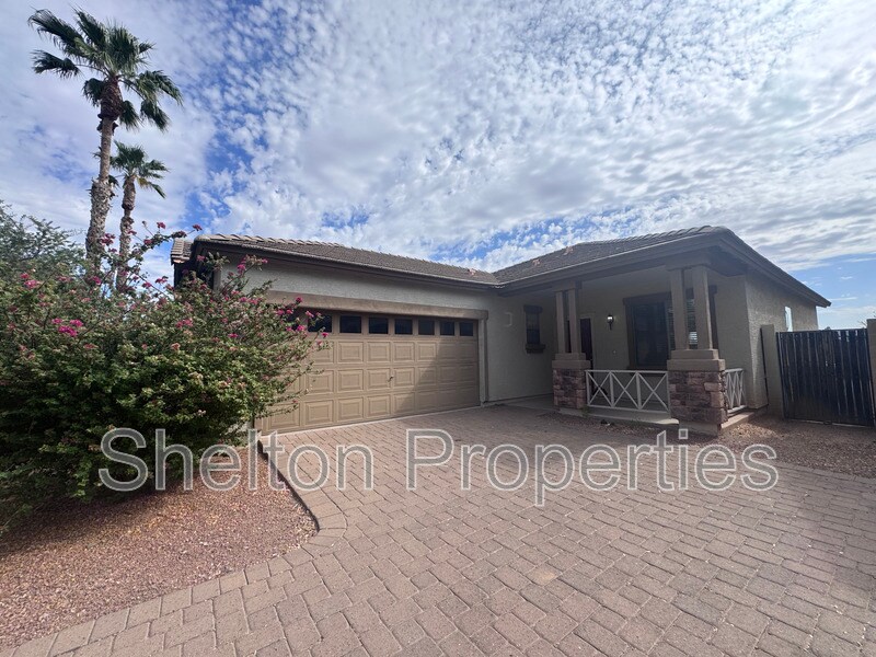 2047 S Starling Dr in Gilbert, AZ - Building Photo