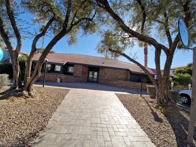 property at 1455 E Katie Ave