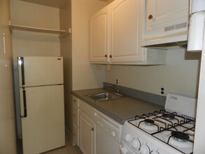 931 Spruce St in Philadelphia, PA - Building Photo - Building Photo
