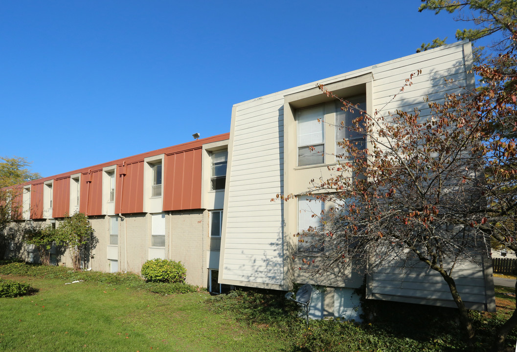 Winterwood Gardens Apartments in Columbus, OH - Building Photo