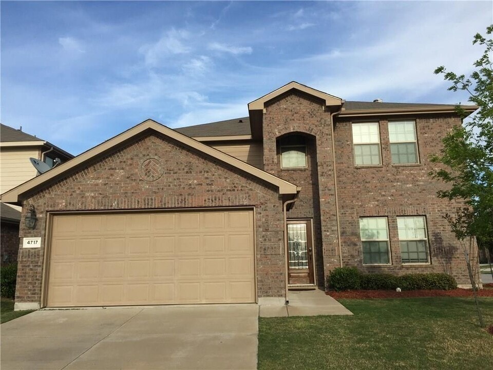 4717 Lathem Dr in Frisco, TX - Building Photo