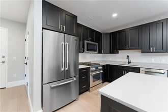 350 Oliver Ave in Pittsburgh, PA - Foto de edificio - Building Photo