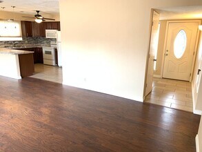 6216 Flor De Mayo Pl NW in Albuquerque, NM - Building Photo - Building Photo