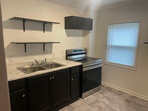 15 Sawyer St, Unit #3 in Chattanooga, TN - Foto de edificio - Building Photo