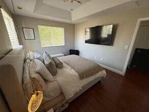 2342 SE 10th St in Homestead, FL - Building Photo - Building Photo
