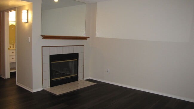 2600 Brookside Dr in Bakersfield, CA - Building Photo - Building Photo