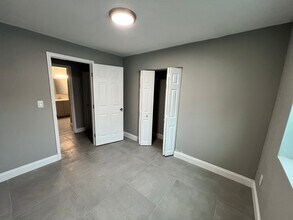 422 SW 4th Ave in Delray Beach, FL - Foto de edificio - Building Photo