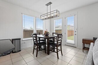 925 West Dr in Aubrey, TX - Building Photo - Building Photo