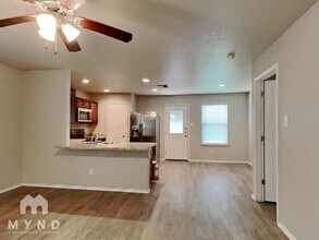 210 Savage St in New Braunfels, TX - Building Photo - Building Photo