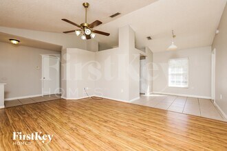 2059 Gallagher Ave in Deltona, FL - Foto de edificio - Building Photo