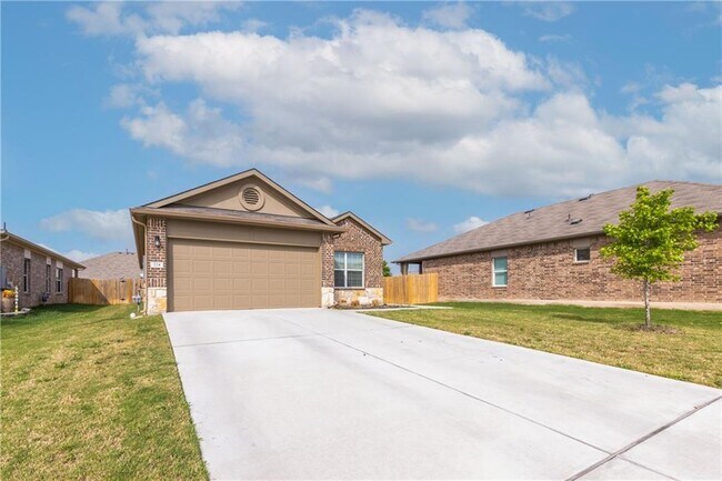 224 Bremen St in Georgetown, TX - Building Photo - Building Photo
