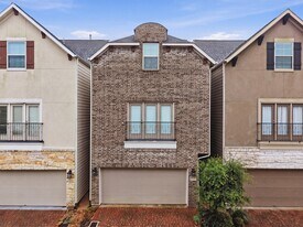 1121 Shepherd Oaks Dr in Houston, TX - Building Photo