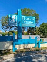 420 Breakwater Dr, Unit 63 in Merritt Island, FL - Building Photo