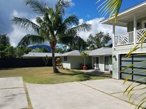 180 Kailua Rd in Kailua, HI - Building Photo - Building Photo
