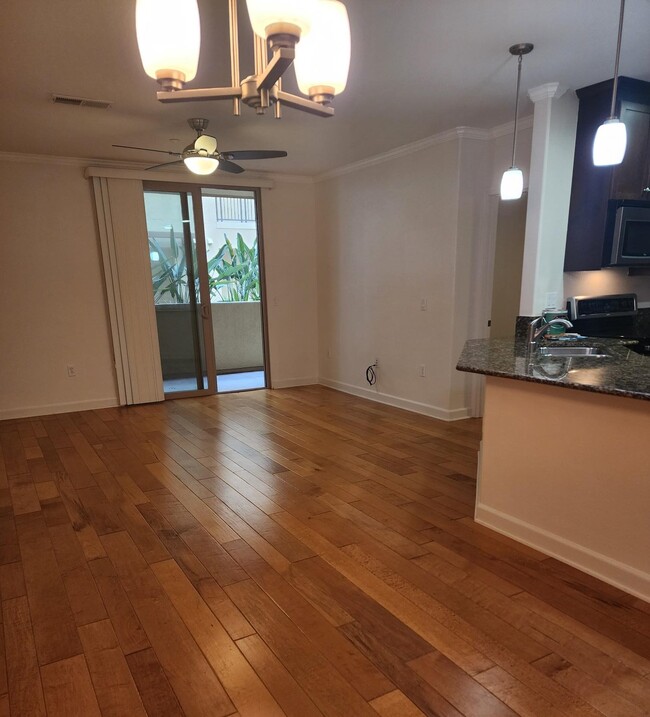 1021 Costa Pacifica Way, Unit 2109 in Oceanside, CA - Foto de edificio - Building Photo