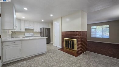 5164 Omar St in Fremont, CA - Building Photo - Building Photo