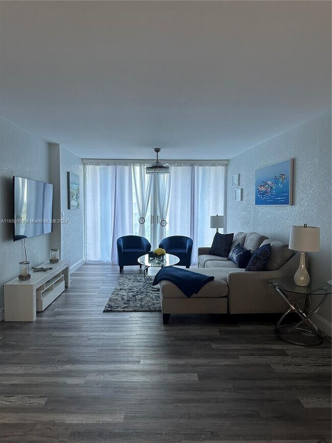 2731 NE 14th Street Causeway in Pompano Beach, FL - Building Photo - Building Photo