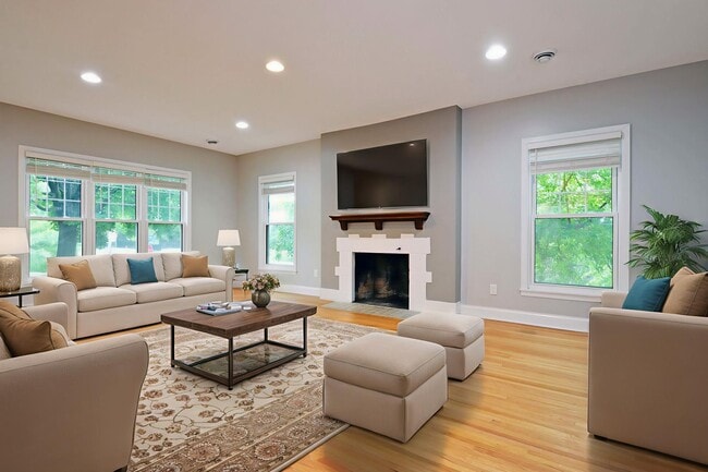 property at 3552 Irving Ave S