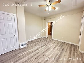 2422 Main St in Pittsburgh, PA - Building Photo - Building Photo