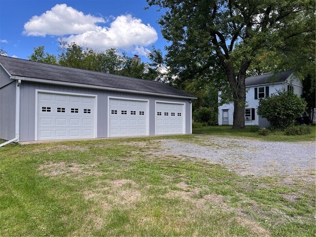 property at 410 N Main St