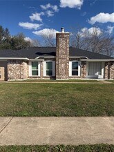 3606 Clover Ln in Deer Park, TX - Building Photo - Building Photo