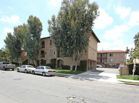 4240 Menlo Ave Apartments