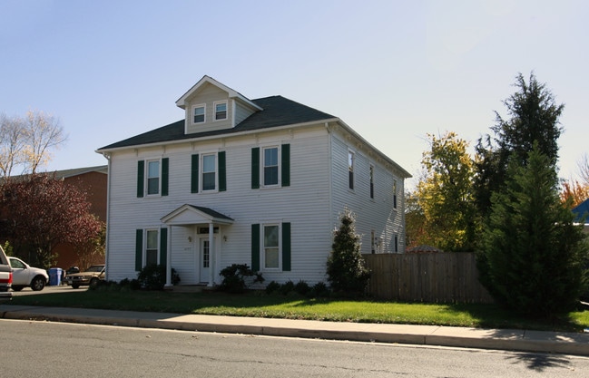 8753 Signal Hill Rd in Manassas, VA - Building Photo - Building Photo