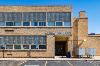 Arlington Park Apartments in Greeley, CO - Foto de edificio - Building Photo