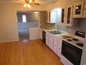 413 W Harrison St in Monticello, IN - Building Photo - Building Photo