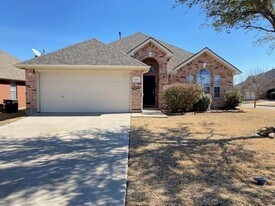 7200 Kentish Dr in Fort Worth, TX - Building Photo