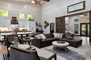 25 Eagle Pne Ln in Broken Bow, OK - Building Photo