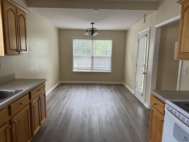 109 Candy Ln in Warner Robins, GA - Building Photo - Building Photo