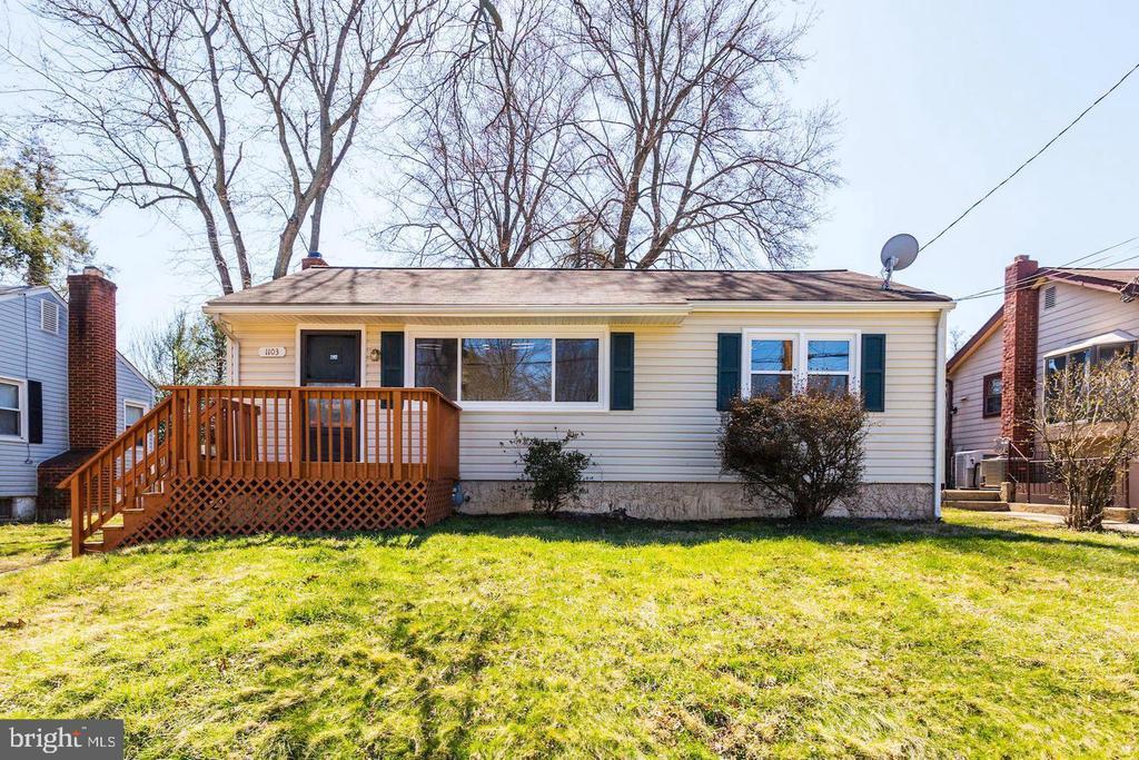 1103 Grandin Ave in Rockville, MD - Building Photo