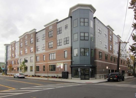 360 New York Ave in Newark, NJ - Building Photo