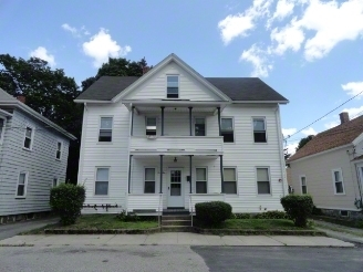 45 East St in West Warwick, RI - Building Photo