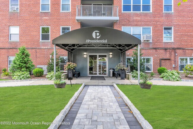 1615 Park Ave-Unit -4E-ANNUAL RENTAL in Asbury Park, NJ - Building Photo - Building Photo