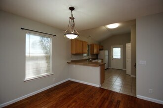101 Franklin Blvd in Austin, TX - Building Photo - Building Photo