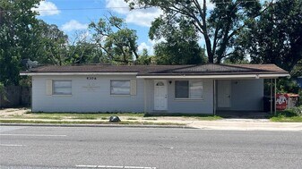 4306 Silver Star Rd in Orlando, FL - Building Photo