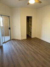 8741 Red Brook Dr in Las Vegas, NV - Building Photo - Building Photo