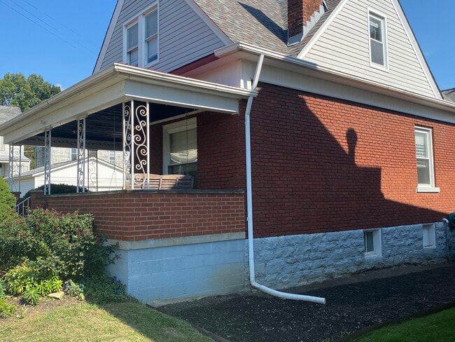 508 Dick St in Carnegie, PA - Foto de edificio - Building Photo