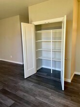 717 E St in Blaine, WA - Foto de edificio - Building Photo