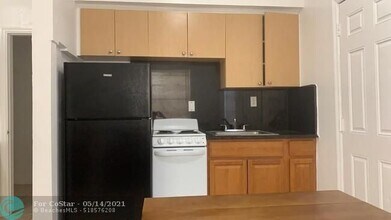 545 Michigan Ave in Miami Beach, FL - Building Photo - Building Photo