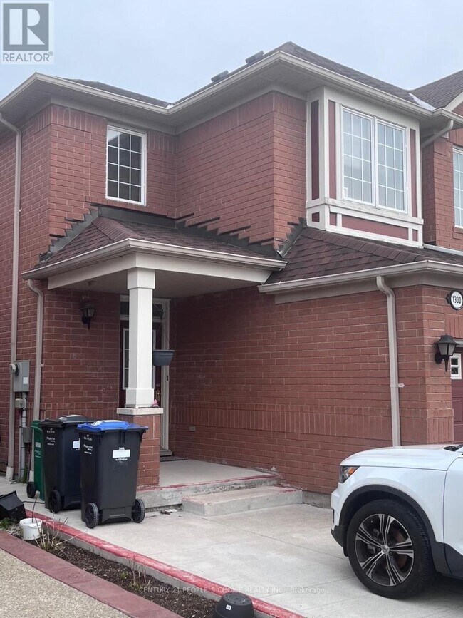 1300 Weir Chase in Mississauga, ON - Building Photo - Building Photo