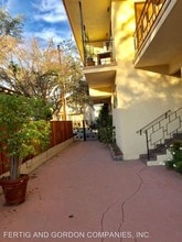 100 S Chester Ave in Pasadena, CA - Building Photo - Building Photo