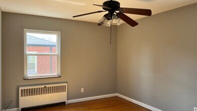 3085 Glenmore Ave in Cincinnati, OH - Foto de edificio - Building Photo